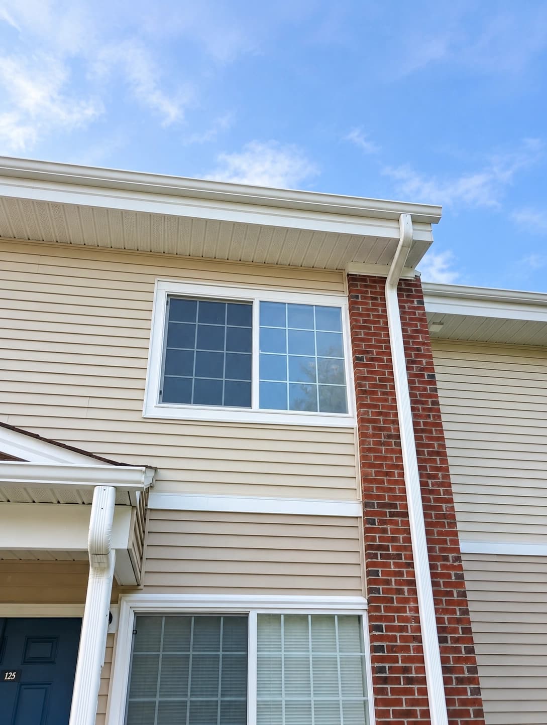 Commercial windows and doors installation image